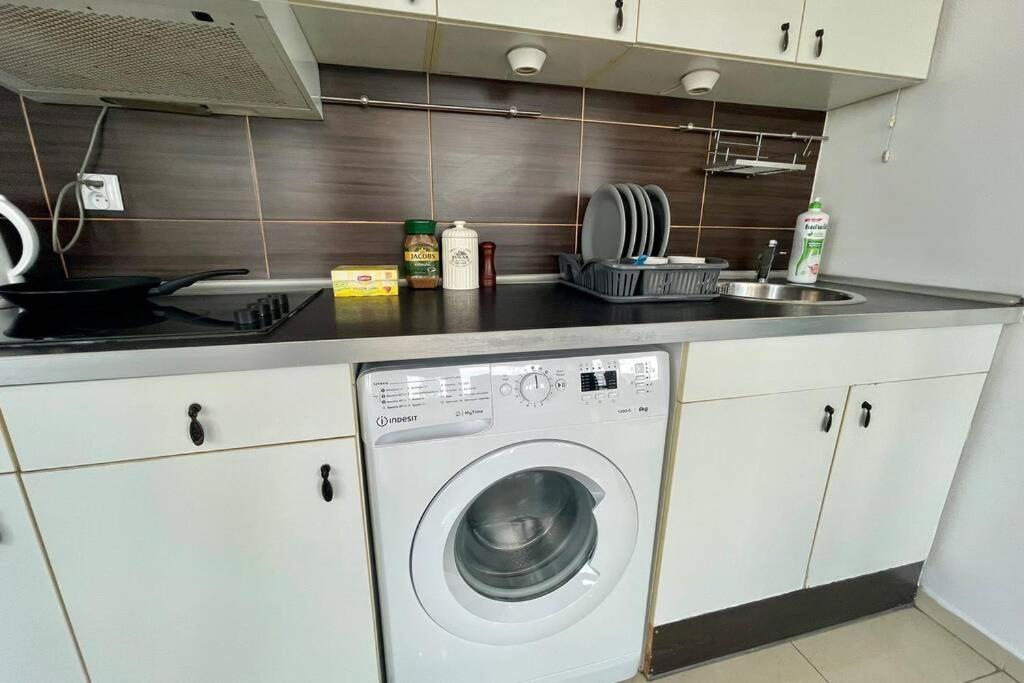 Sawa Apartment 2Xmetro Wifi 500 Mbs 50'Tv Netflix Hbo Appletv+ وارسو المظهر الخارجي الصورة
