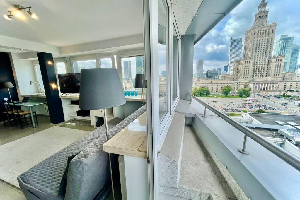 Sawa Apartment 2Xmetro Wifi 500 Mbs 50'Tv Netflix Hbo Appletv+ وارسو المظهر الخارجي الصورة