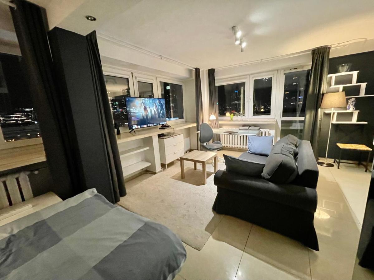 Sawa Apartment 2Xmetro Wifi 500 Mbs 50'Tv Netflix Hbo Appletv+ وارسو المظهر الخارجي الصورة